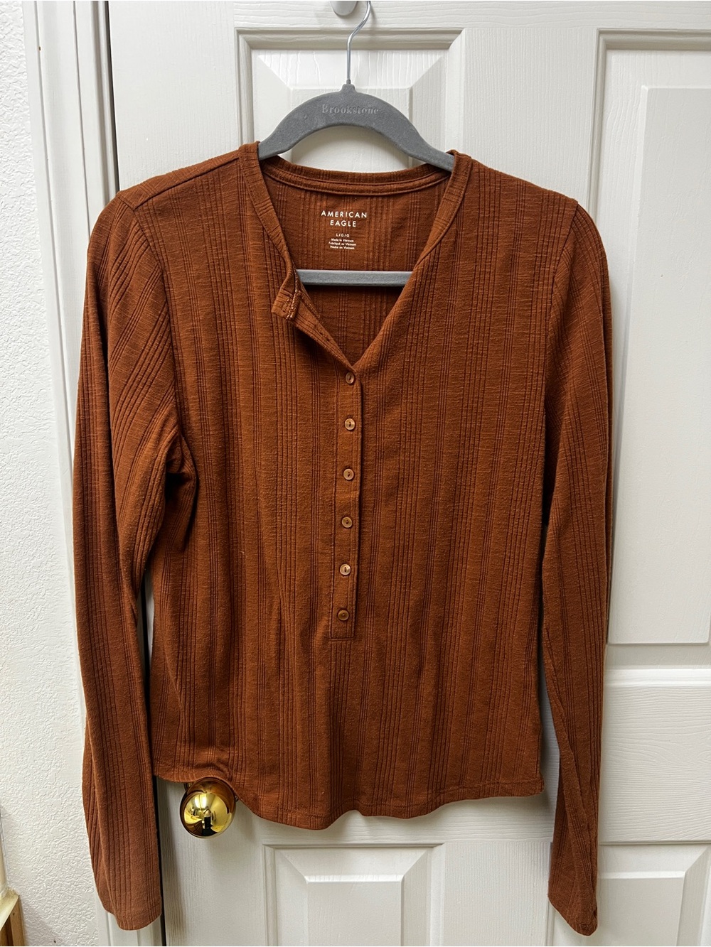 American Eagle Burnt Orange Ribbed Henley Large